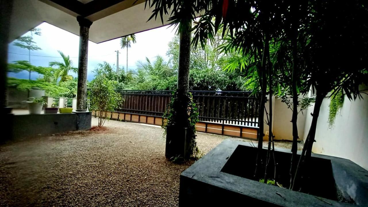 Valentine Holidays Sultan Bathery Extérieur photo